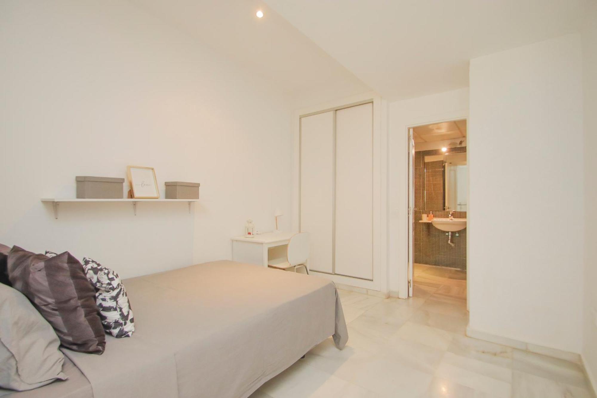 Apartamento Lovely Apt In The City Center - 15M Walk Giralda Sevilla Exterior foto