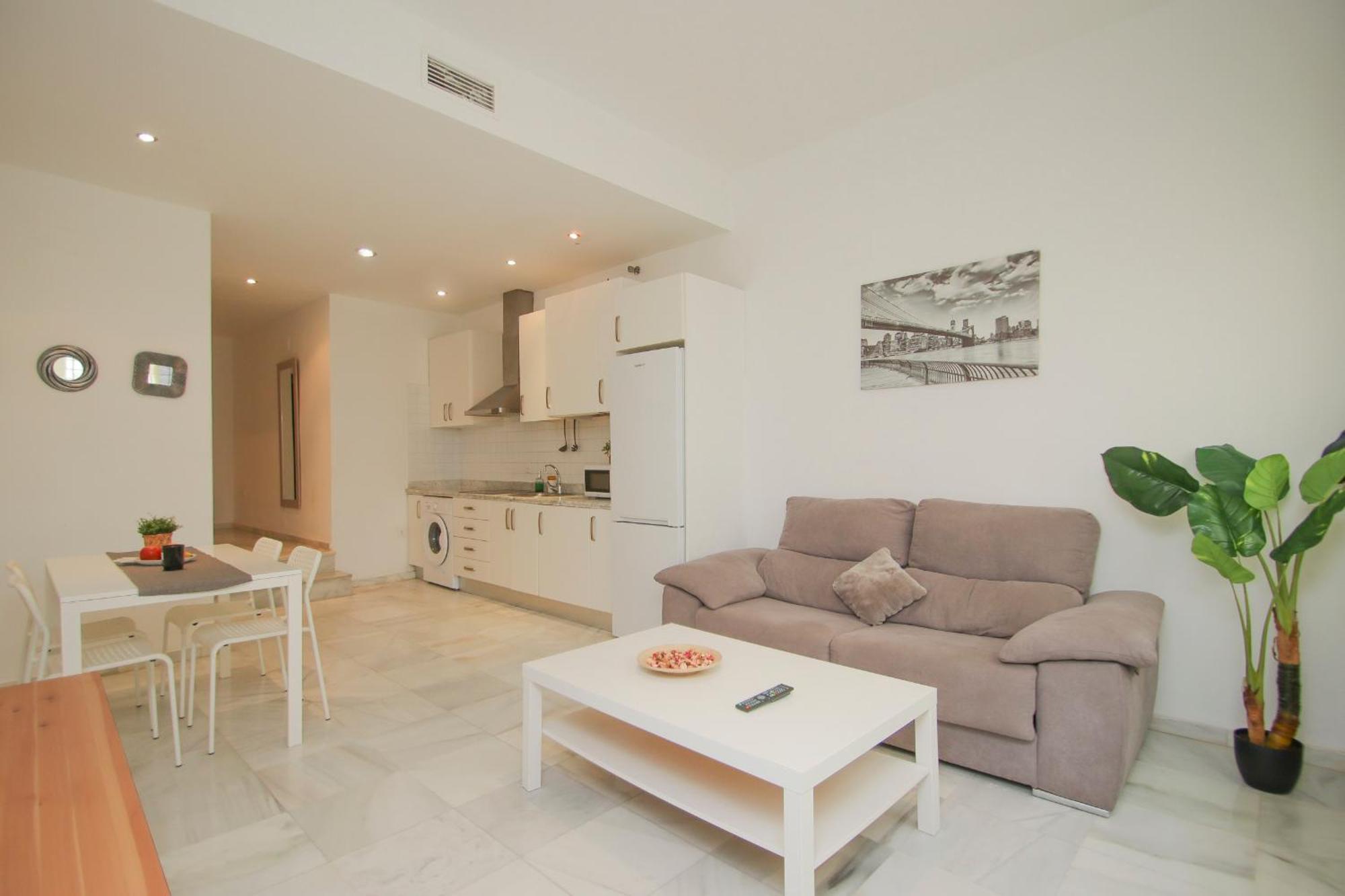 Apartamento Lovely Apt In The City Center - 15M Walk Giralda Sevilla Exterior foto